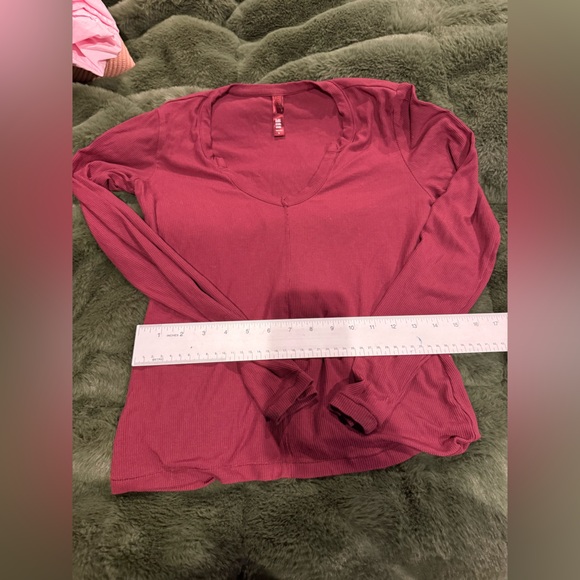 Skims Soft Lounge Split Neck Long Sleeve Top - Picture 2 of 5